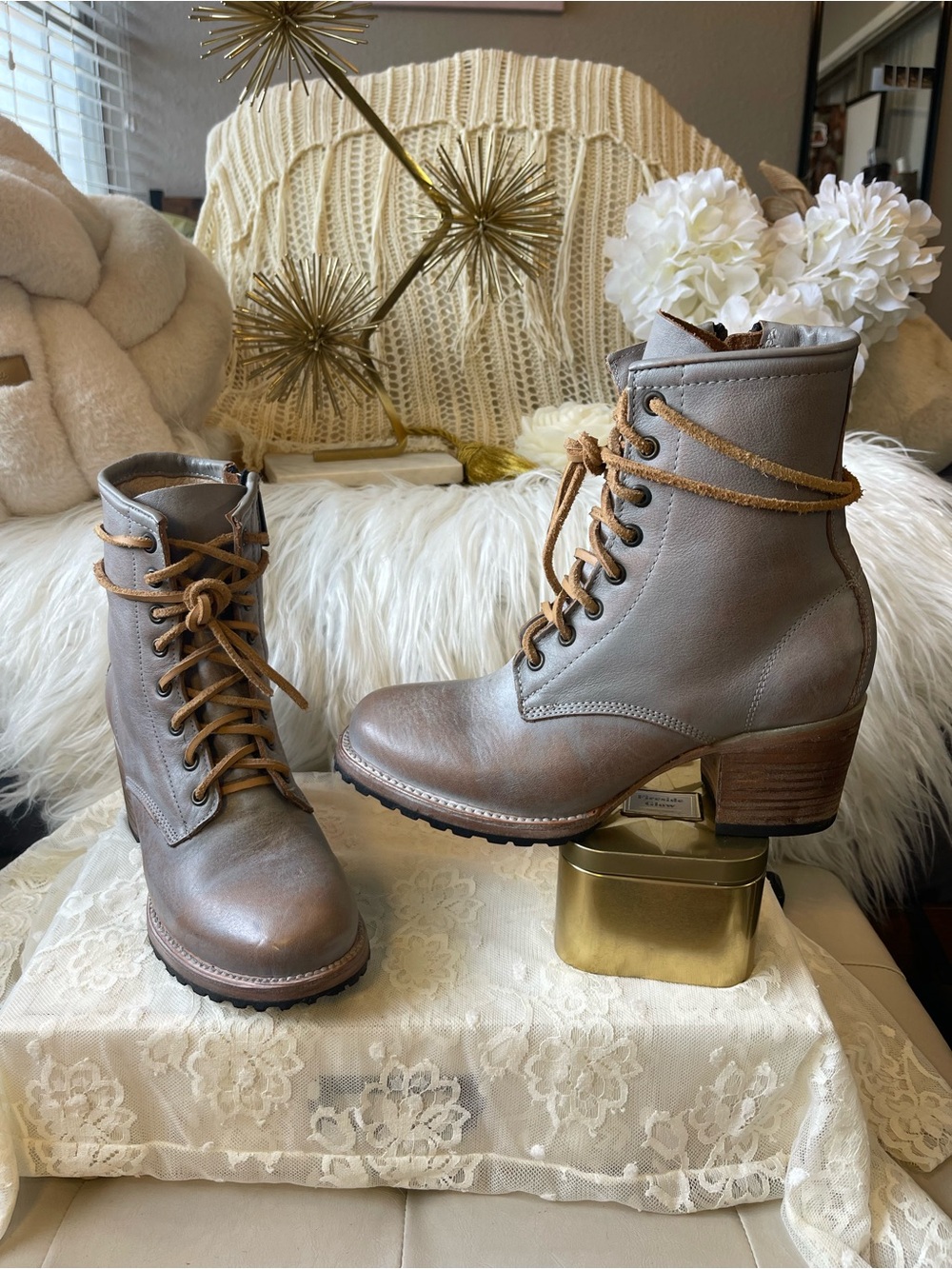 Freebird by Steven NWOT Cavalier Lace-Up Leather Boot in Gravel Color MSRP$345
